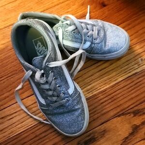 Vans girls sneaker size 2